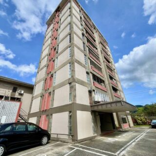 COUNTRY CLUB TOWERS, MARAVAL – 4th floor apartment for SALE!