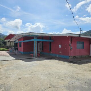 Upper Saddle Road, Santa Cruz – Single Story Building on Flat, Large parcel – 3.5 m