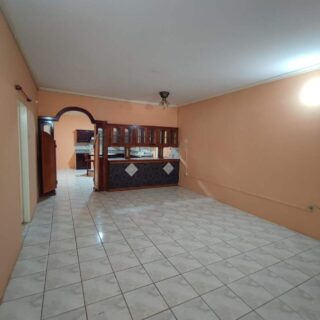 3-Bedroom Spacious Fully Air-Conditioned Apartment for Rent!