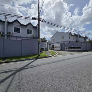 Stratford Court Townhouse, Westmoorings