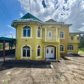 SPACIOUS 5 BED HOUSE, SAN FERNANDO