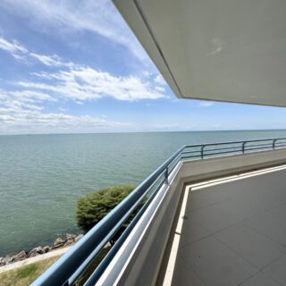 La Riviera Prow Executive Ocean View Apartment For Rent