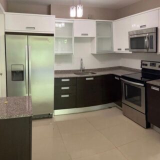 West Hills 2 bed 2 bath