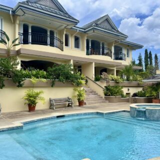 SEMI- FURNISHED 3 BEDROOM, 3 AND 1/2 BATHROOM -4,000 SQ FT APARTMENT LOCATED IN MOKA HEIGHTS, MARAVAL- FOR SALE OR RENT