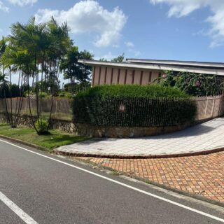 Corner Ascot Road and Goodwood Ave house