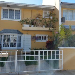 Commodore court, Westmoorings Townhouse