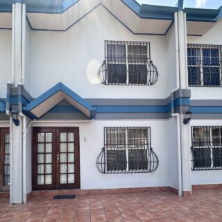 Townhouse for Rent in Cascade