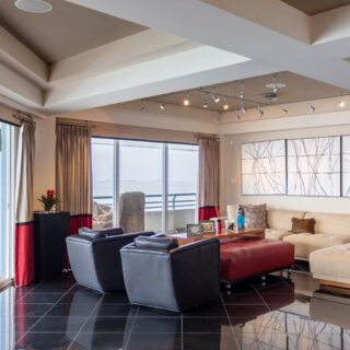 12E La Riviera, Columbus Circle