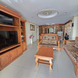 THREE(3) BEDROOM APARTMENT FOR RENT PENAL UTILITIES INCLUDED