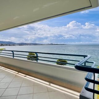⭐ New Rental Listing Alert! ⭐  📍 Oceanfront La Riviera, Westmoorings  This stunning semi-furnished apartment is now on the market for rent! A must-see for anyone seeking a luxurious living experience. 💫