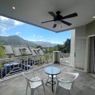 FOR RENT: ALYCE GLEN, VILLAS AT THE GLEN