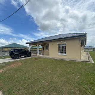 Riverwoods Dabadie House Gated Community for rent