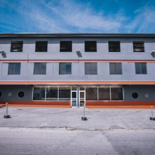 San Fernando Commercial Space