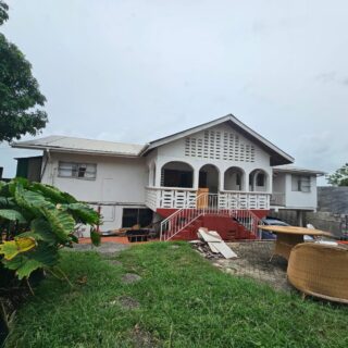 2 Story House, Spectacular View, St. Joseph – 1.9 m
