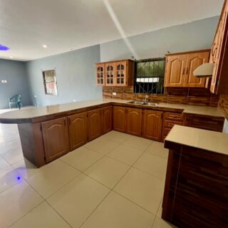 Apartment in Kelly Village For Rent