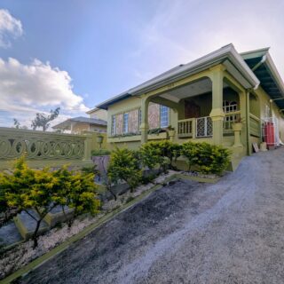 Malabar 2 bedroom House for rent spacious