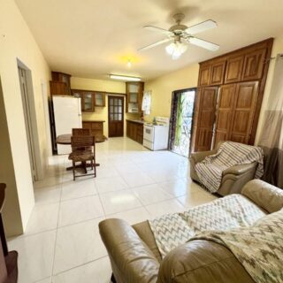 🔑 NEW RENTAL LISTING — CASCADE  Take a look inside this peaceful escape in the cool hills! 🌿✨