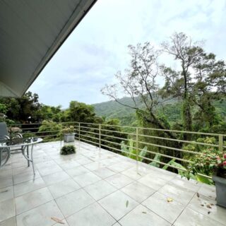 Cascade Home For Sale