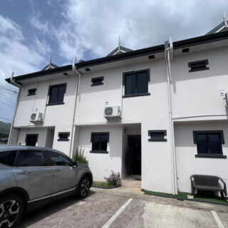Townhouse For Rent In Petit Valley